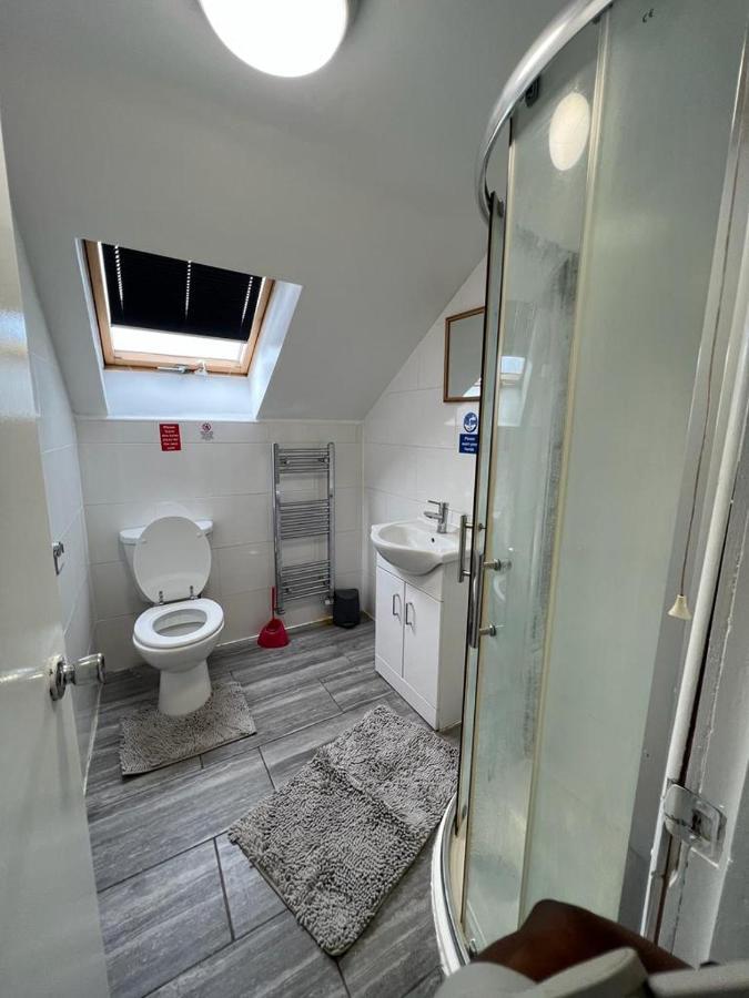 فندق Woodgreen House لندن المظهر الخارجي الصورة