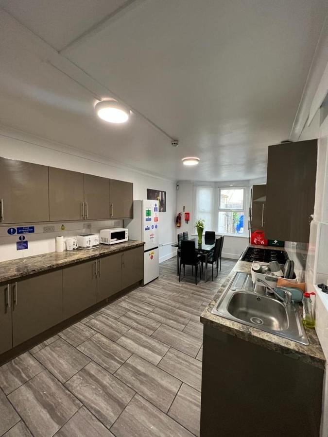 فندق Woodgreen House لندن المظهر الخارجي الصورة