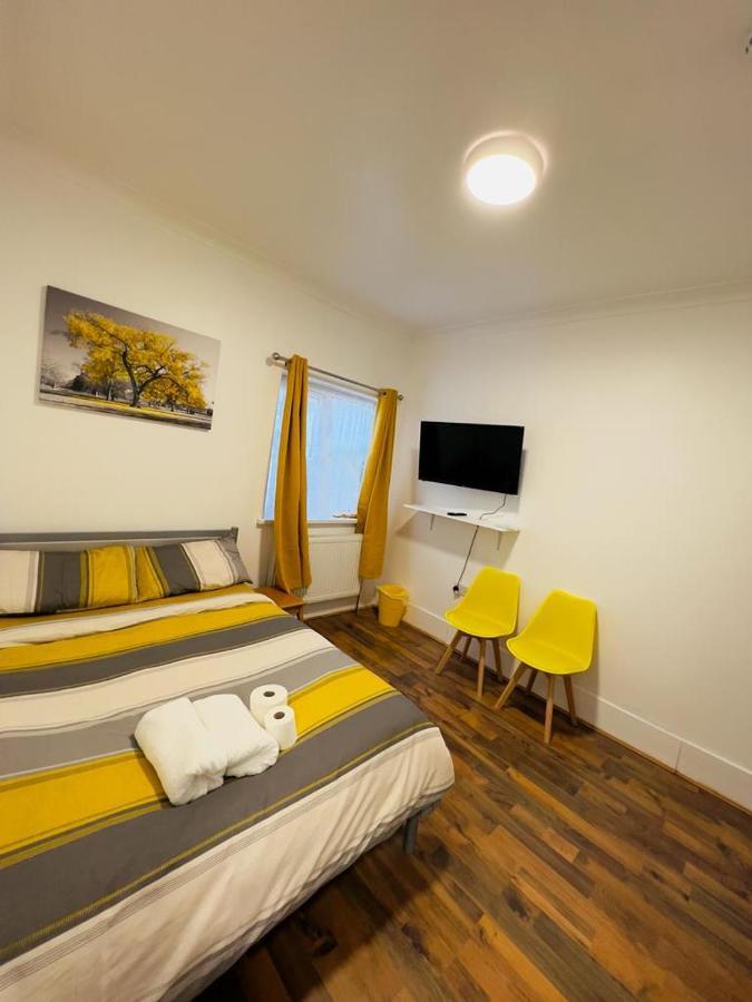 فندق Woodgreen House لندن المظهر الخارجي الصورة